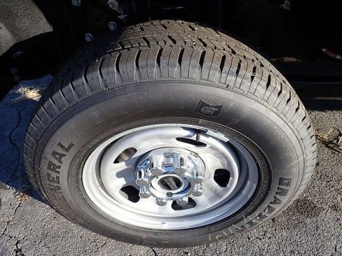 New 2025 Ford F350 XL w/ XL Chrome Package image 11