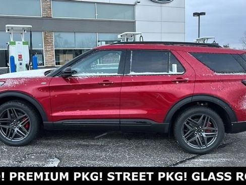 New 2026 Ford Explorer ST-Line w/ ST-Line Street Pack image 3