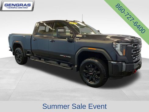 Used 2024 GMC Sierra 2500 AT4 w/ Technology Package AWD/4WD image 8