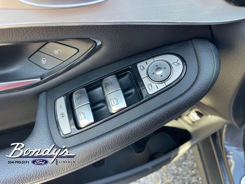 Used 2021 Mercedes-Benz GLC 300 GLC 300 image 10