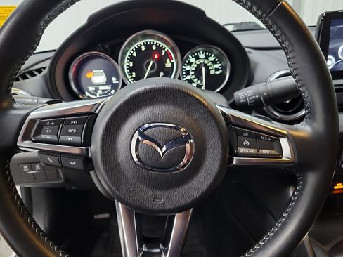 Used 2023 MAZDA MX-5 Miata Grand Touring RWD image 18
