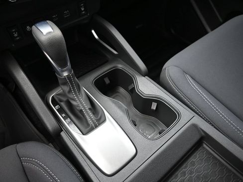 Used 2022 Nissan Frontier SV RWD image 28