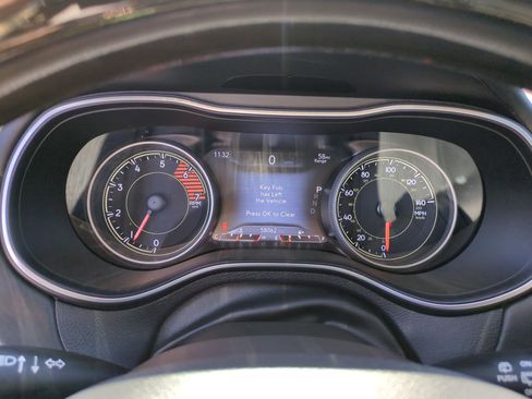 Used 2019 Jeep Cherokee Overland w/ Technology Group image 20