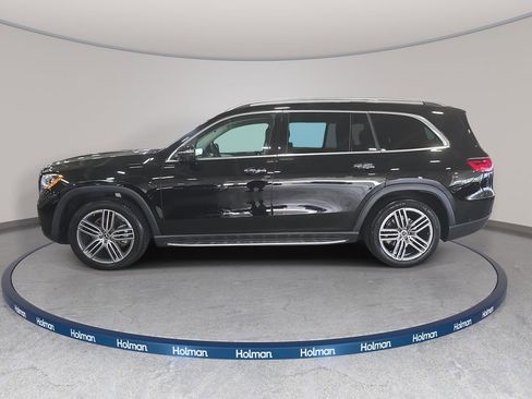 Used 2024 Mercedes-Benz GLS 450 4MATIC image 9