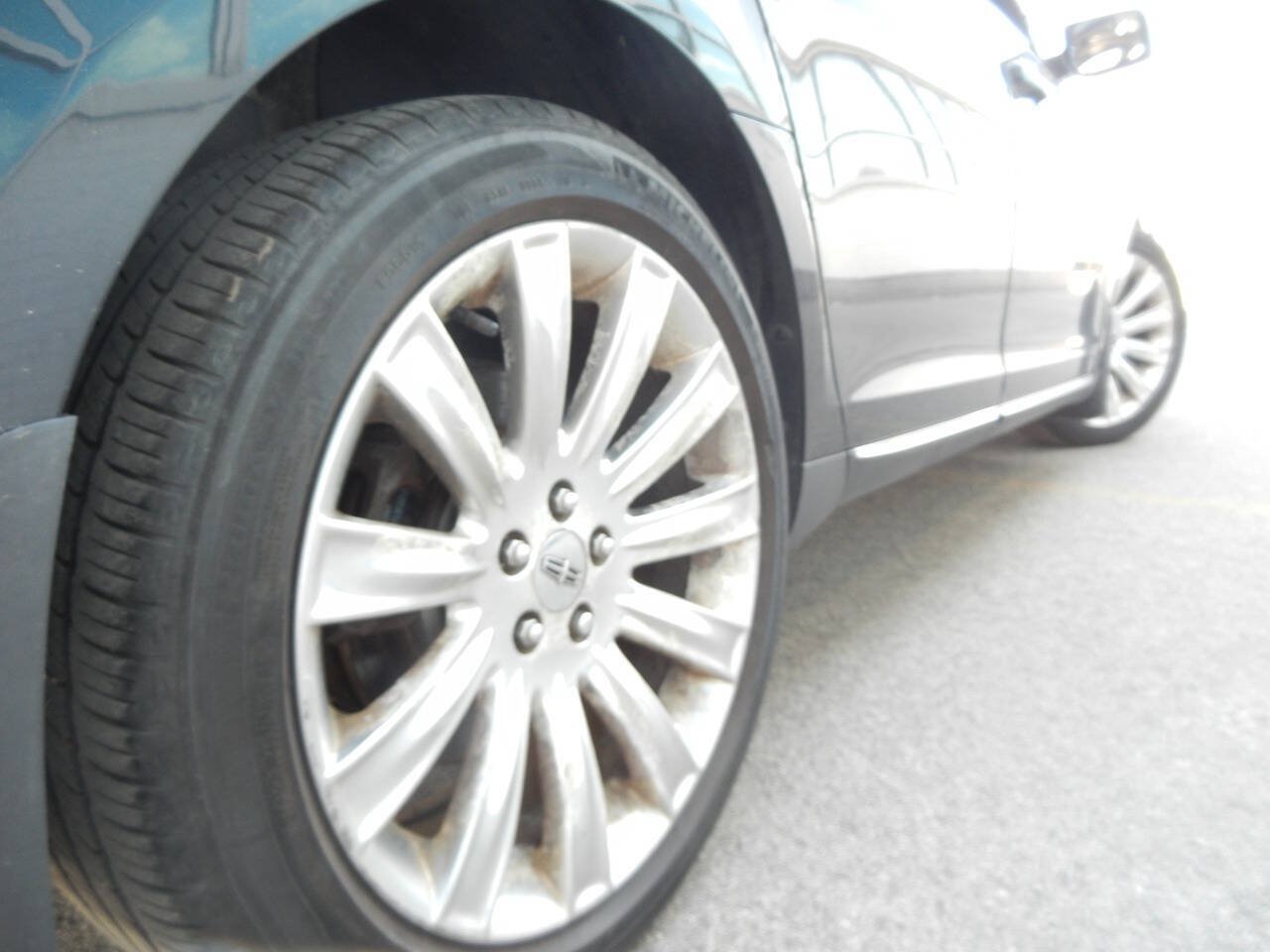Used 2011 Lincoln MKS AWD w/ 102A Rapid Spec Order Code image 23