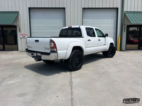 Used 2009 Toyota Tacoma PreRunner RWD image 4