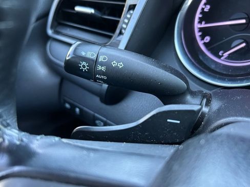 Used 2019 Toyota Camry SE image 22