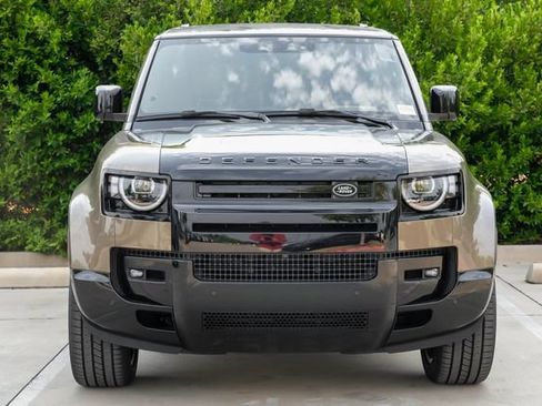 New 2026 Land Rover Defender 110 X AWD/4WD image 6