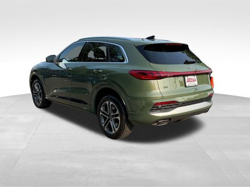 Used 2025 Audi Q5 Premium Plus w/ Premium Plus AWD/4WD image 5