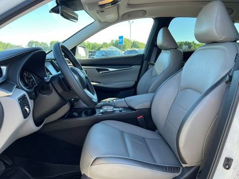 Used 2025 INFINITI QX50 Luxe AWD/4WD image 3