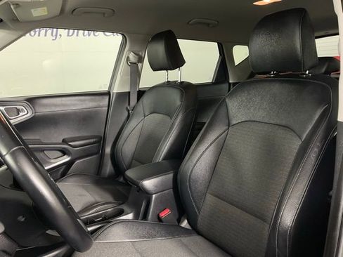 Used 2020 Kia Soul EX image 14