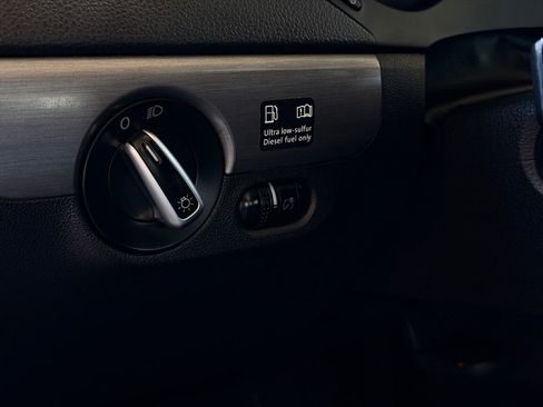 Used 2013 Volkswagen Jetta TDI FWD image 35