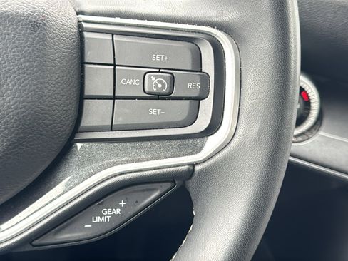 Used 2022 Jeep Wagoneer Series I RWD image 23