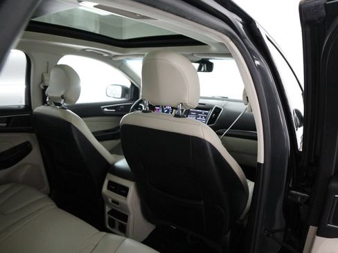 Used 2015 Ford Edge Titanium w/ Equipment Group 302A AWD/4WD image 44