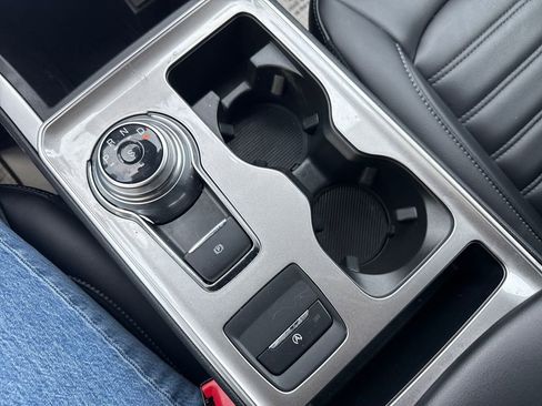 Used 2024 Ford Edge SEL w/ Convenience Package image 42