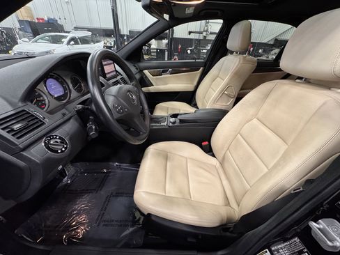 Used 2008 Mercedes-Benz C 350 Sport image 17