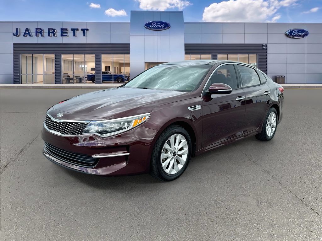 Used 2018 Kia Optima EX w/ Premium Package FWD image 3