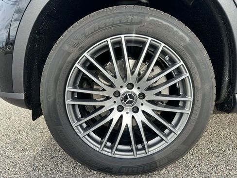 Used 2026 Mercedes-Benz GLC 300 4MATIC image 9