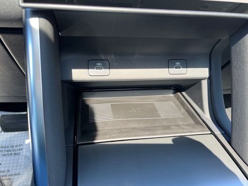 New 2025 Land Rover Discovery Sport S image 23