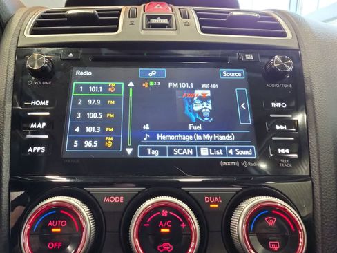 Used 2017 Subaru Forester 2.5i Touring AWD/4WD image 30