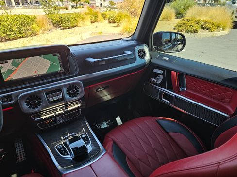 Used 2021 Mercedes-Benz G 63 AMG 4MATIC image 36