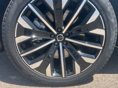 New 2026 Volvo XC90 T8 Ultra w/ Protection Package AWD/4WD image 36