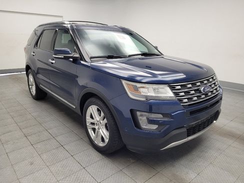 Used 2017 Ford Explorer Limited w/ Equipment Group 301A FWD image 13