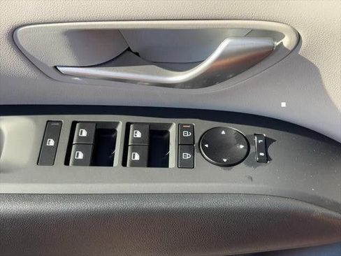 Certified 2026 Hyundai Tucson SE FWD image 38