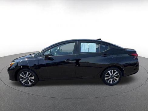 Used 2025 Nissan Versa SV FWD image 9