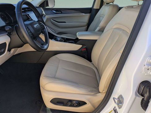 Used 2021 Jeep Grand Cherokee L Limited RWD image 17