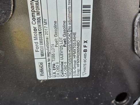 Used 2017 Ford Expedition Limited w/ Equipment Group 301A AWD/4WD image 30