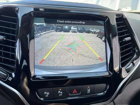 Certified 2021 Jeep Cherokee Limited image 26