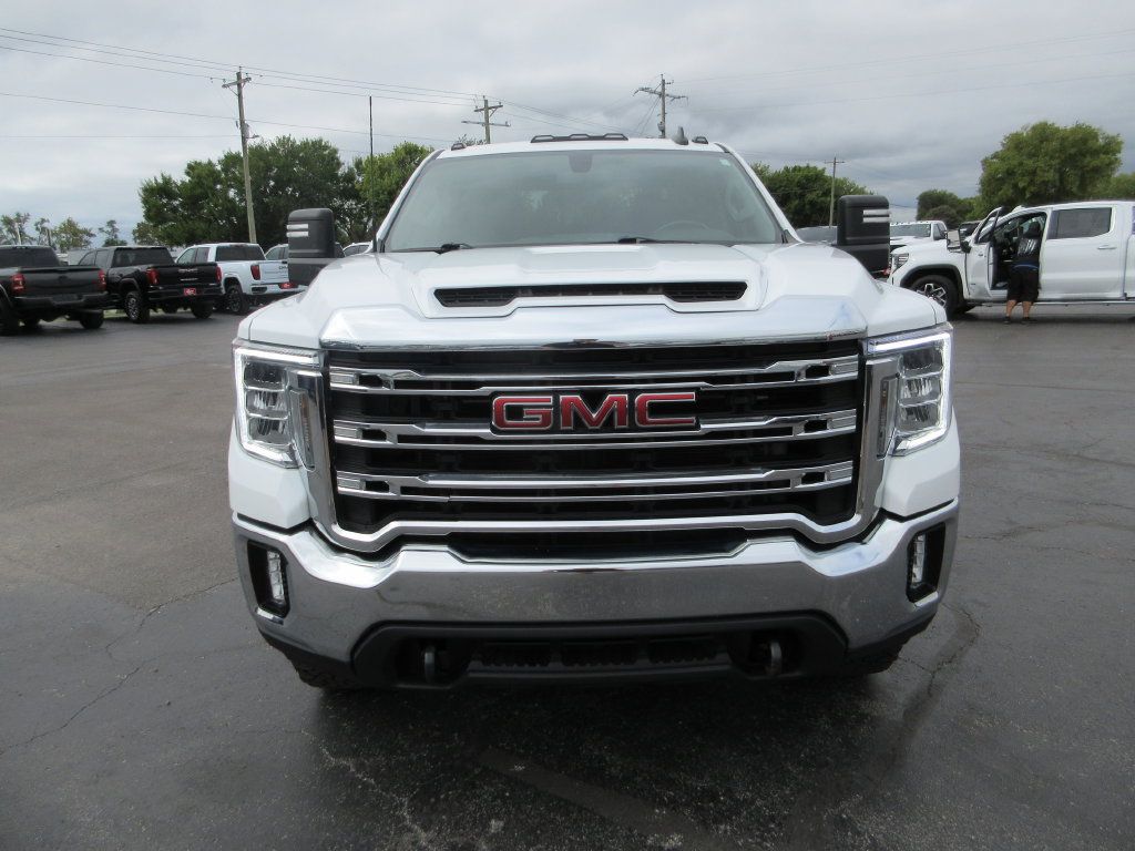 Used 2021 GMC Sierra 2500 SLE w/ X31 Off-Road Package AWD/4WD image 11