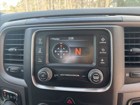 Used 2019 RAM 1500 Express w/ Express Value Package AWD/4WD image 29