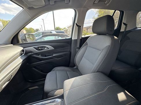 Certified 2020 Chevrolet Traverse LT image 23