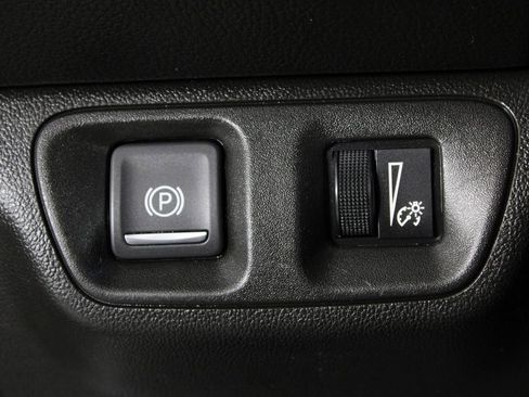 Used 2020 GMC Acadia SLT image 24