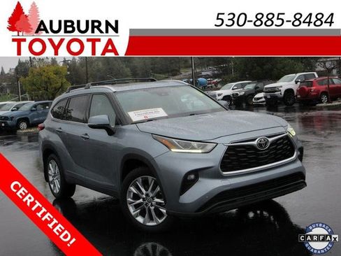 Certified 2021 Toyota Highlander Limited image 1