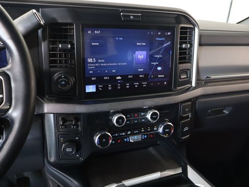 Used 2025 Ford F350 Platinum AWD/4WD image 5