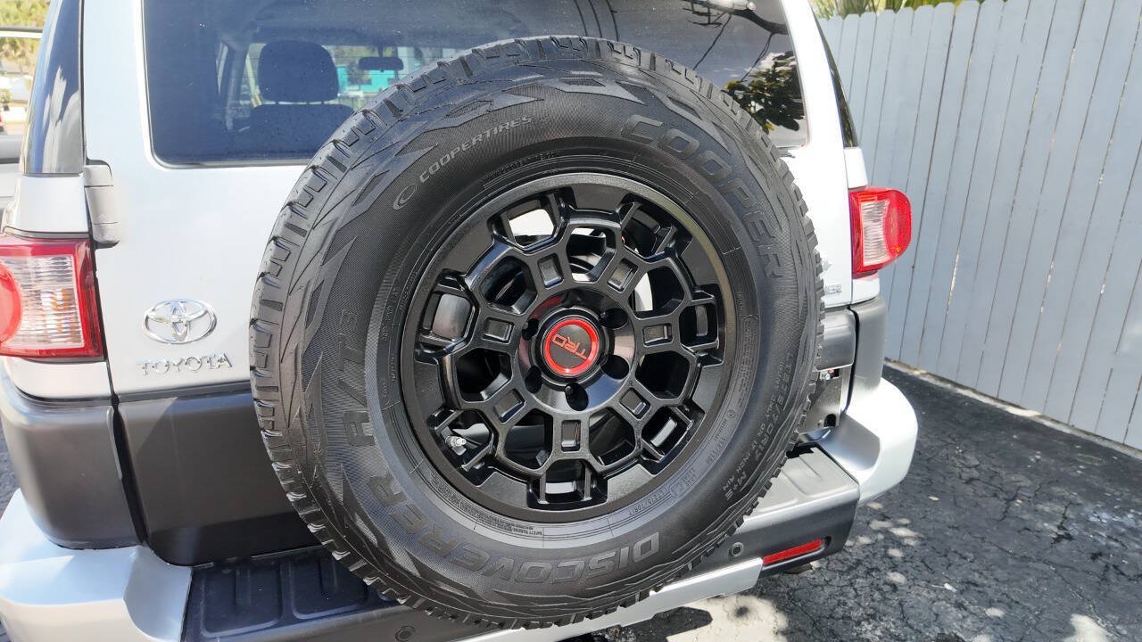 Used 2008 Toyota FJ Cruiser 4WD w/ Upgrade Pkg 2 image 19