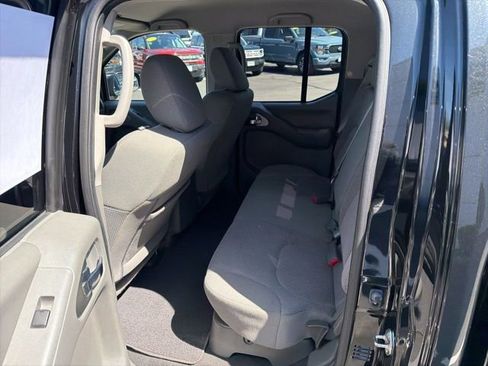 Used 2019 Nissan Frontier SV AWD/4WD image 19