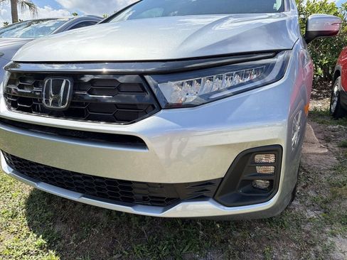 Used 2026 Honda Odyssey Touring image 4