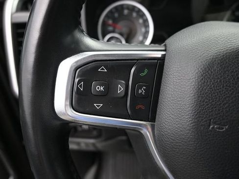 Used 2022 RAM 1500 Laramie AWD/4WD image 18