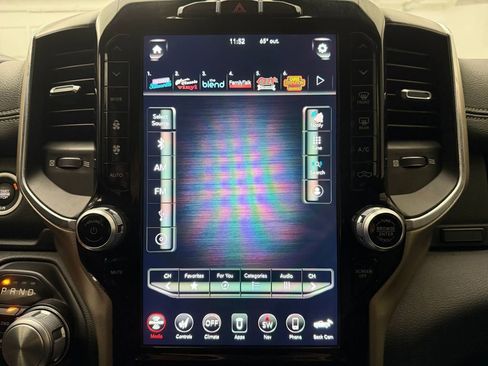 Used 2019 RAM 1500 Laramie image 22