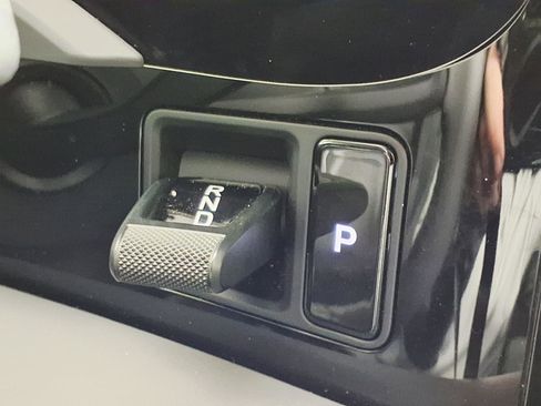 Used 2023 Porsche Taycan 4S image 19