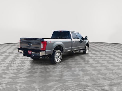 Used 2019 Ford F250 XLT w/ Camper Package image 33