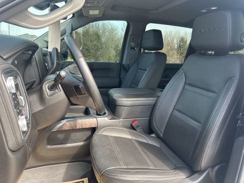 Used 2023 GMC Sierra 2500 Denali w/ Denali Ultimate Package AWD/4WD image 18
