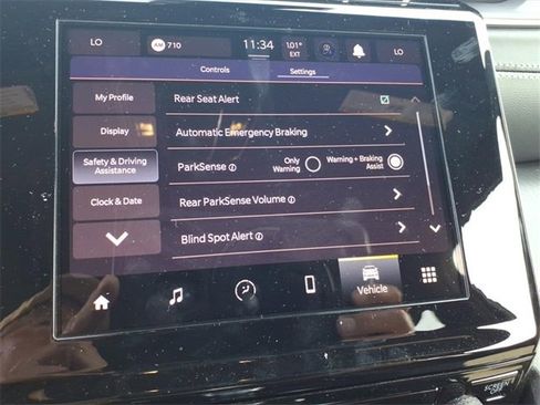 New 2025 Jeep Grand Cherokee L Laredo image 6