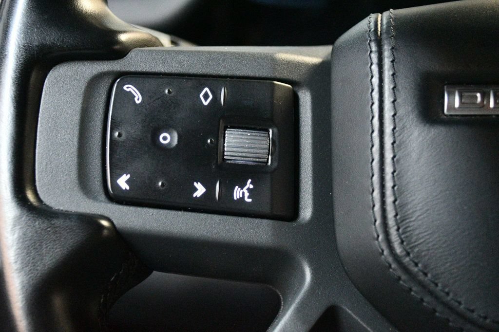 Used 2021 Land Rover Defender 110 X AWD/4WD image 44