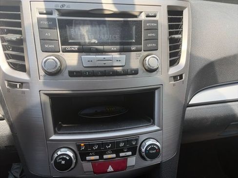 Used 2013 Subaru Outback 2.5i AWD/4WD image 4