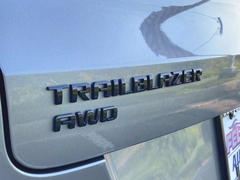 Used 2024 Chevrolet TrailBlazer RS w/ Driver Confidence Package AWD/4WD image 29
